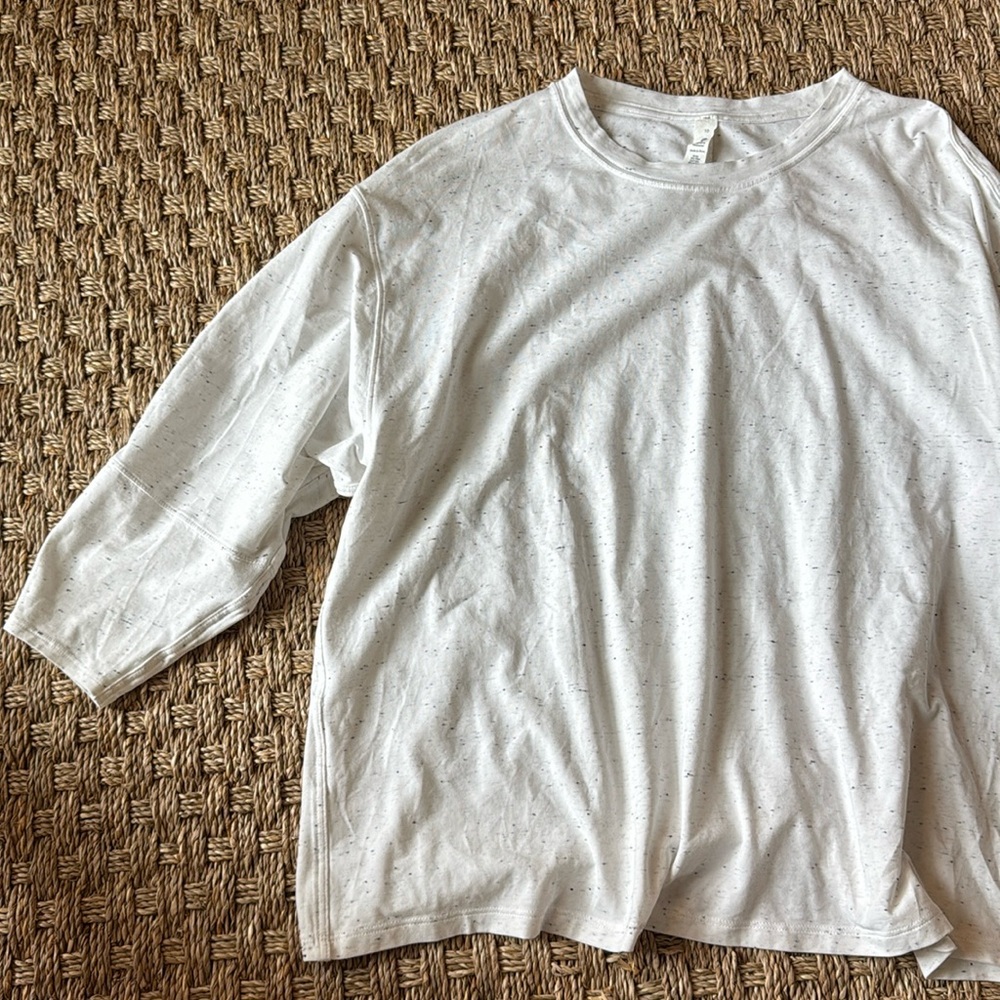 Lululemon Tee